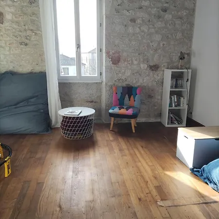 Dans Maison Quercynoise