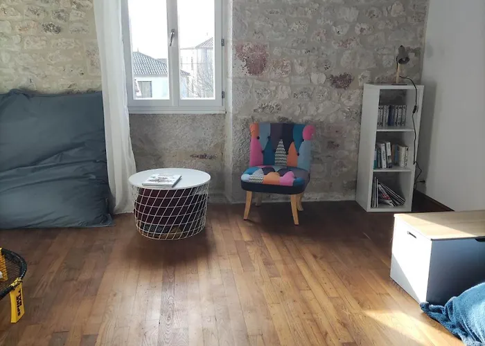 Dans Maison Quercynoise