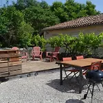 Dans Maison Quercynoise *